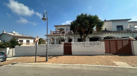 Foto 2 de Casa adosada en venta en Roda de Berà, Tarragona
