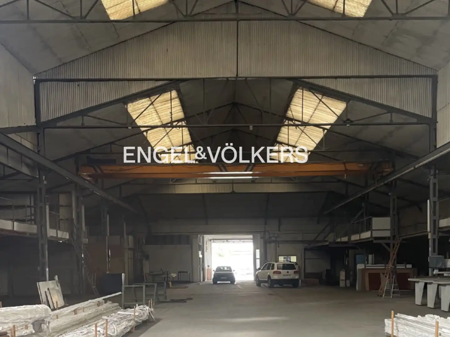 Fabrikhallen zum Verkauf in Ripollet