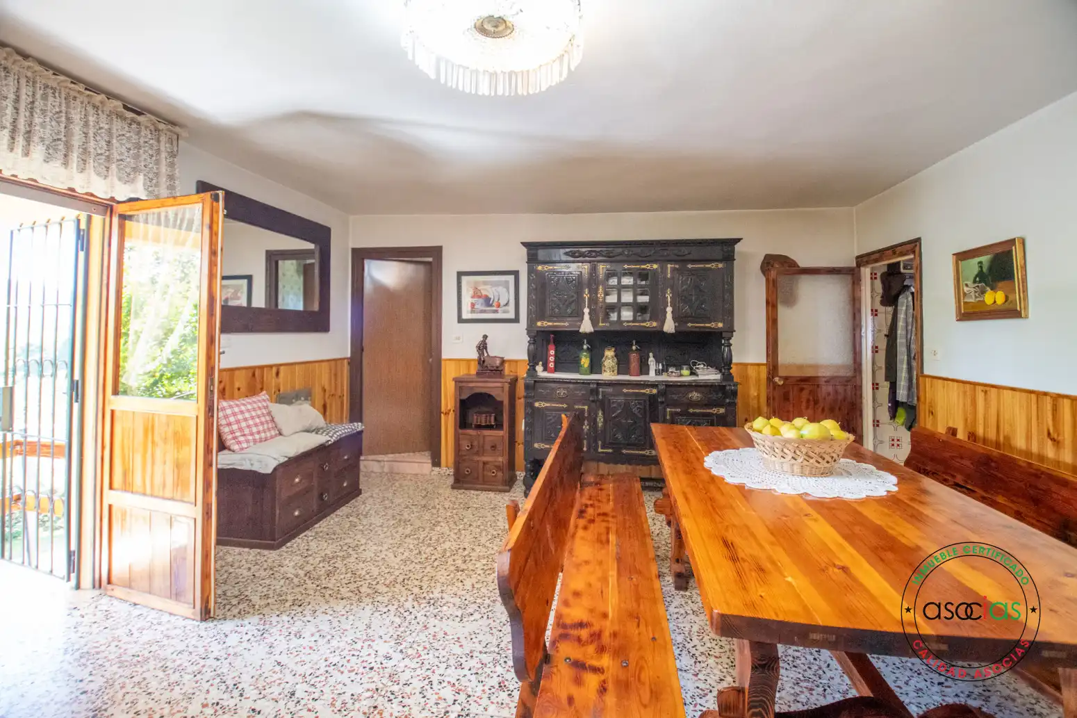 Comedor de Casa o chalet en venta en Villaviciosa con Calefacción, Jardín privado y Parquet