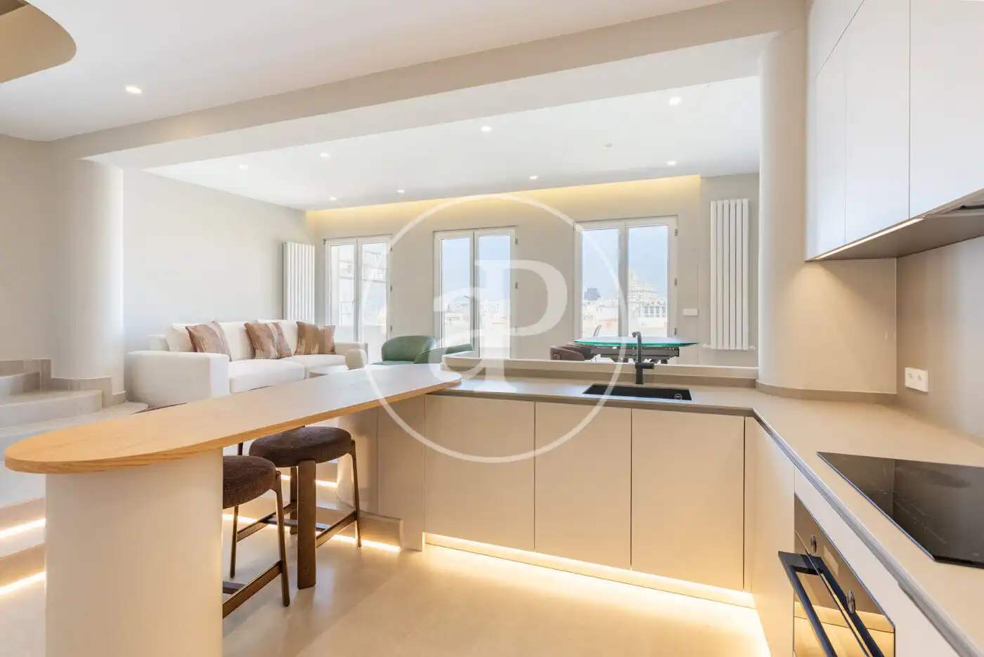 Exterior view of Flat for sale in Madrid  with Air Conditioner, Heating and Furnished