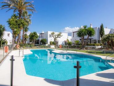 Apartament amb balcó en venda a Nueva Andalucía