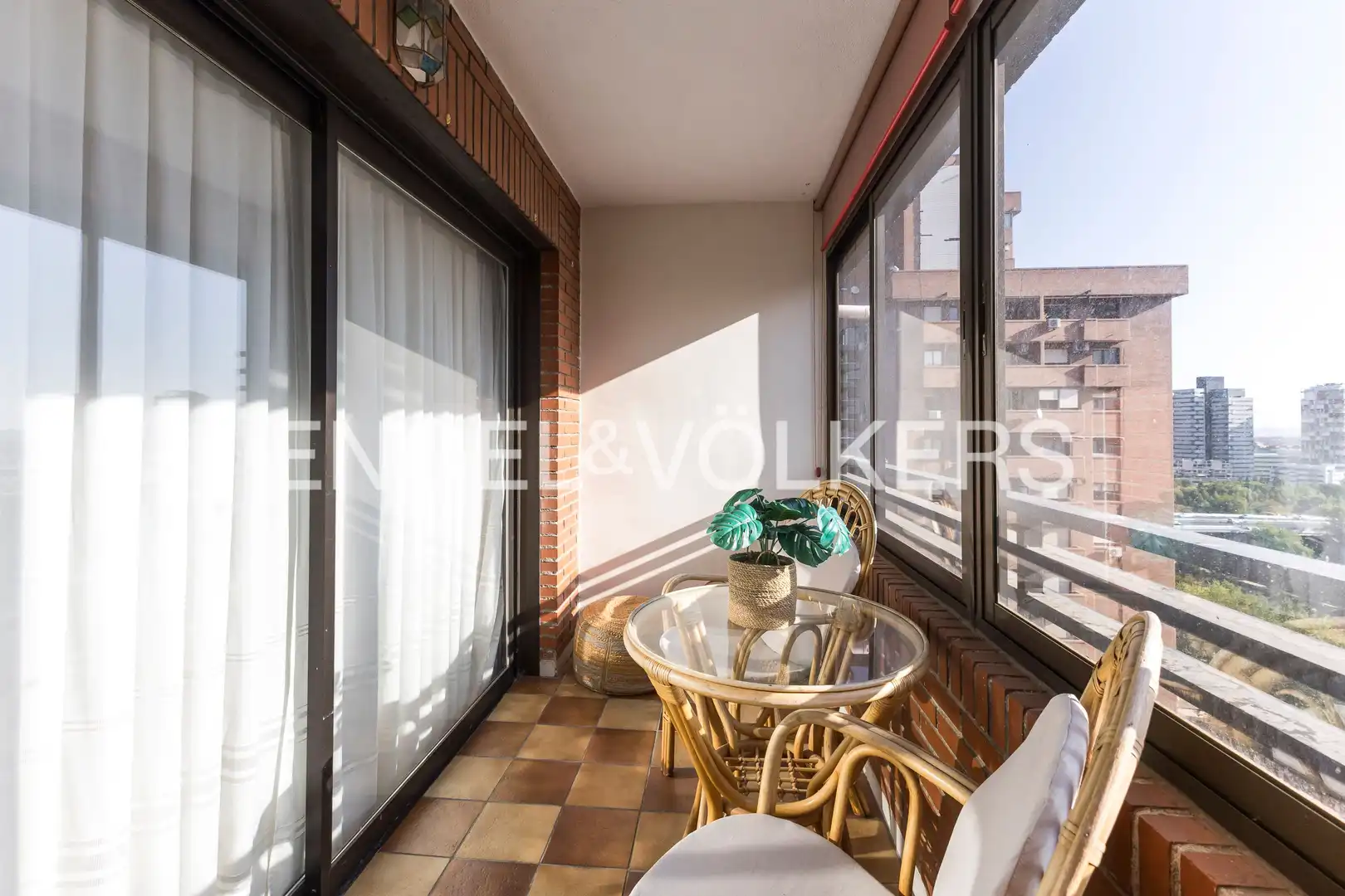 Terraza de Piso de alquiler en Madrid con Aire acondicionado, Calefacción y Jardín privado