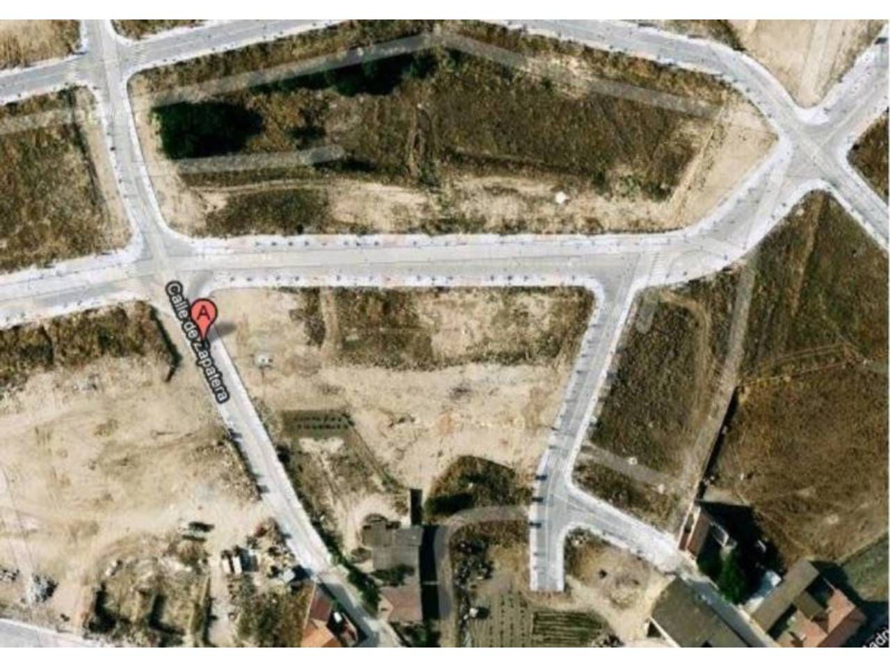 Industrial land for sale in Moraleja de Enmedio