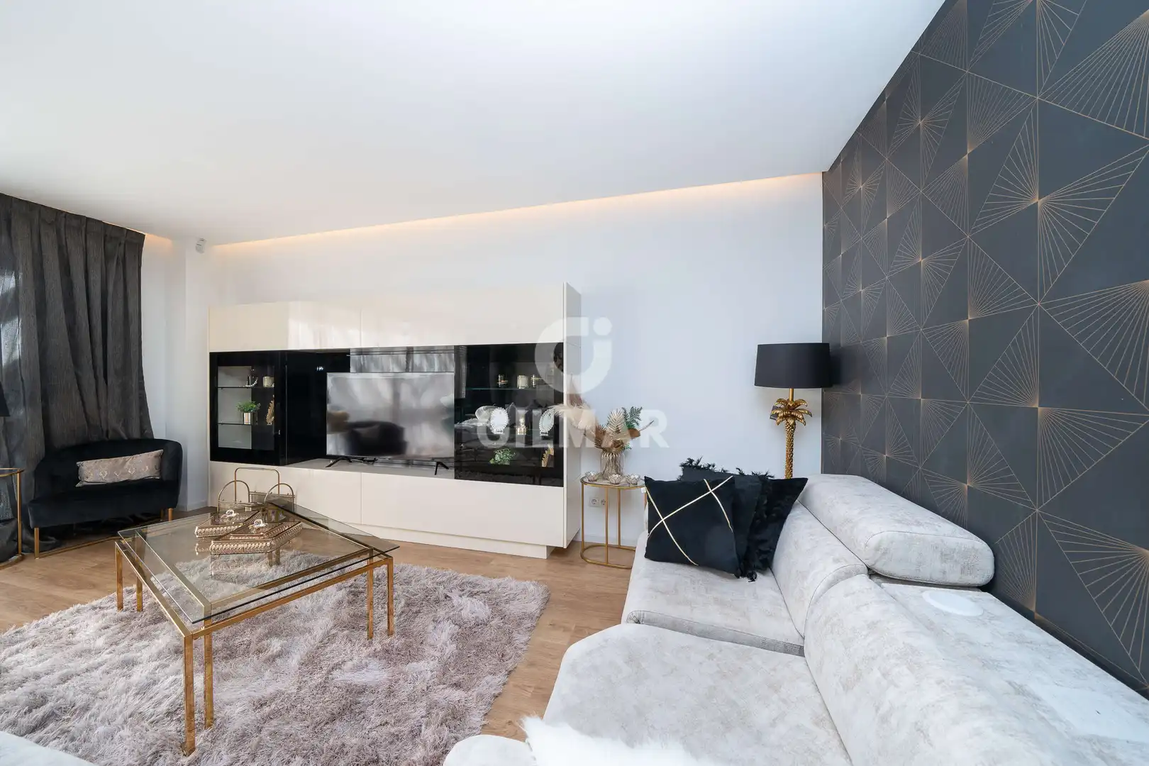 Living room of Flat for sale in Madrid  with Heating, Private garden and Storage room