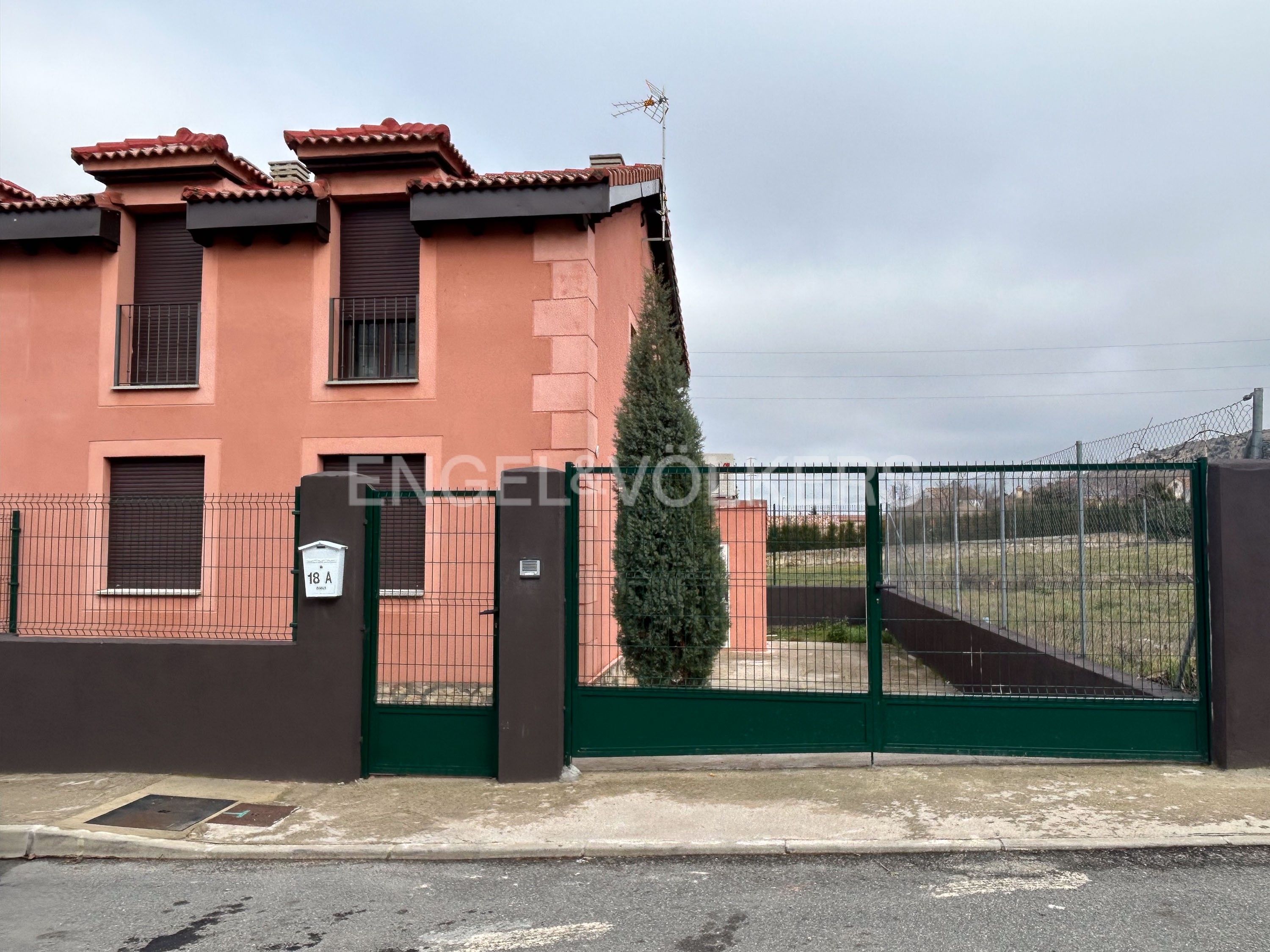 Single-family semi-detached for sale in Otero de Herreros  with Air Conditioner, Heating and Private garden