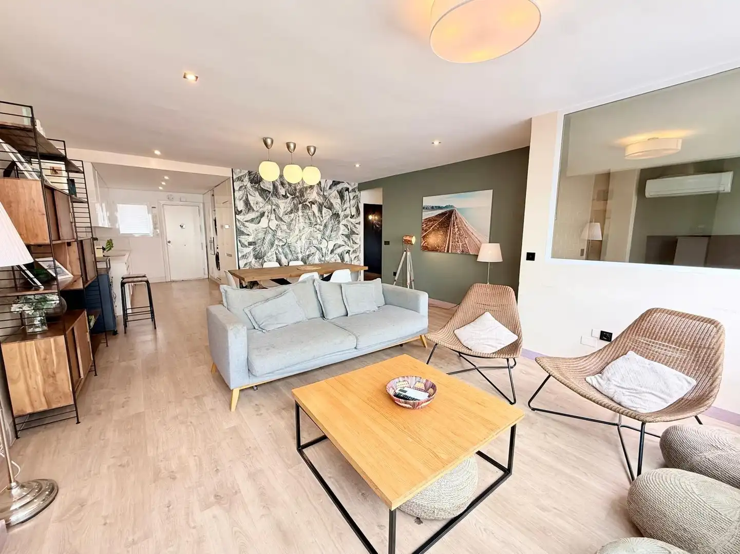 Sala de estar de Piso en venta en Roquetas de Mar con Aire acondicionado, Calefacción y Piscina comunitaria