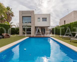 Piscina de Casa o xalet de lloguer en Bétera amb Aire condicionat, Calefacció i Jardí privat