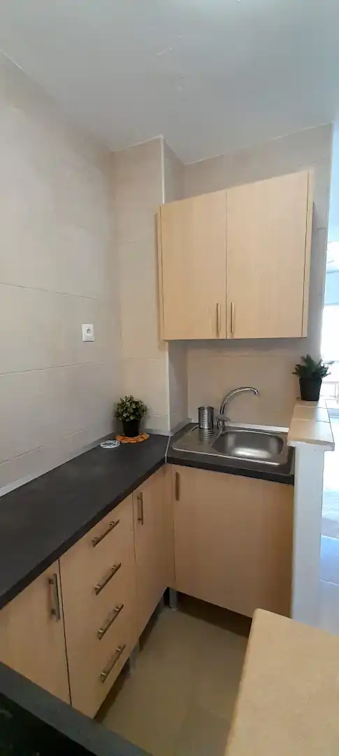 Cocina de Estudio de alquiler en Benalmádena con Aire acondicionado, Terraza y Amueblado