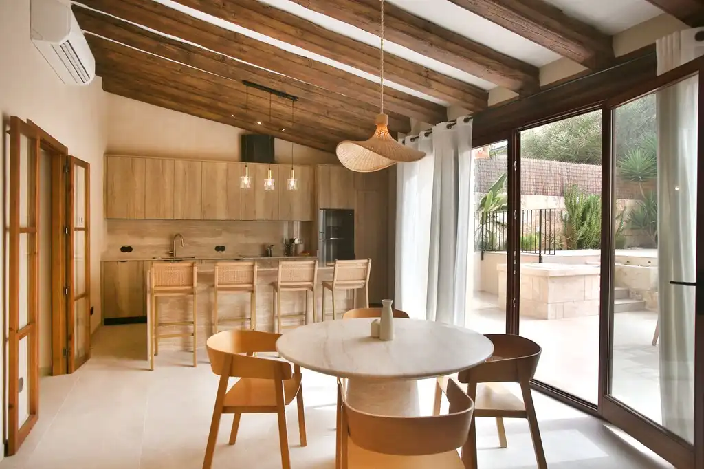 Semi-detached house with pool for sale in Muro