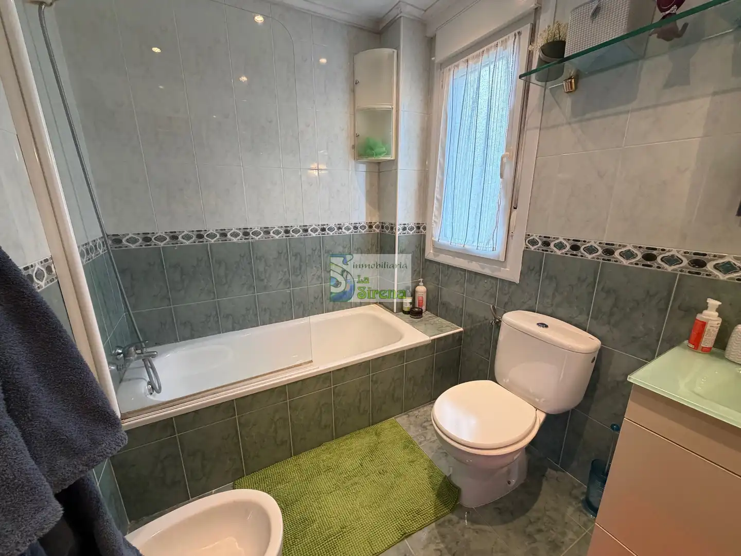 Bany de Casa o xalet en venda en Castro-Urdiales amb Calefacció, Jardí privat i Terrassa