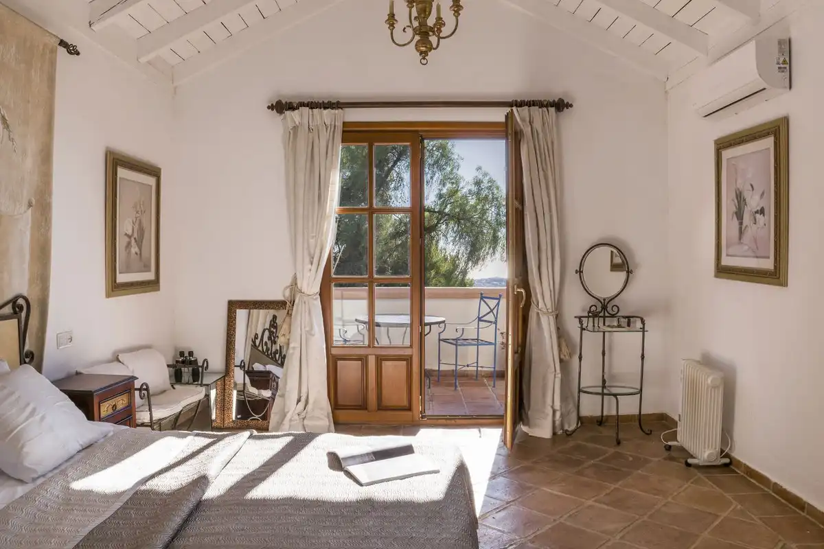 Habitación de Casa o chalet en venta en Marbella con Terraza y Piscina