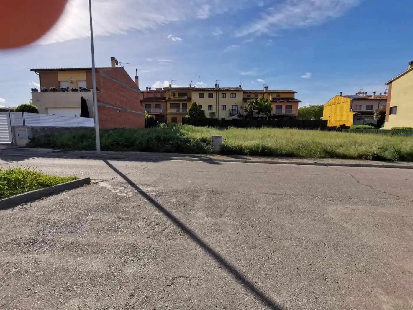Wohnbaugrundstück zum Verkauf in Avenida Tecla Sala, imagen 3