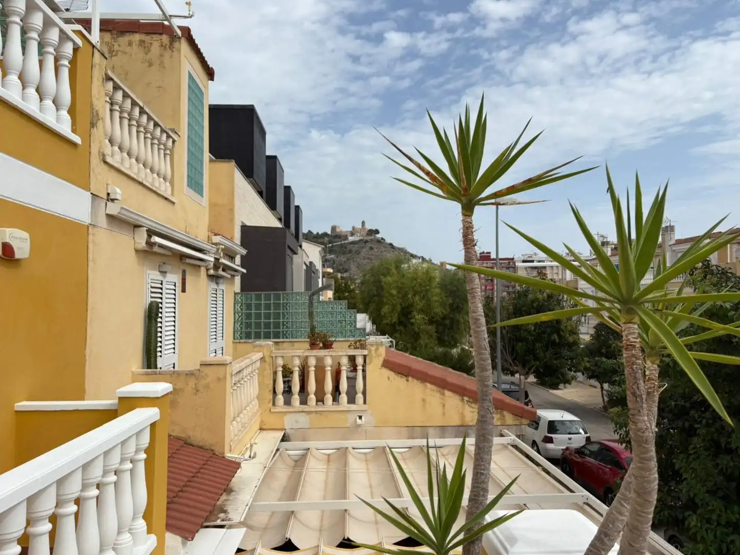 Adosado con terraza en venta en Bulevar del Xúquer
