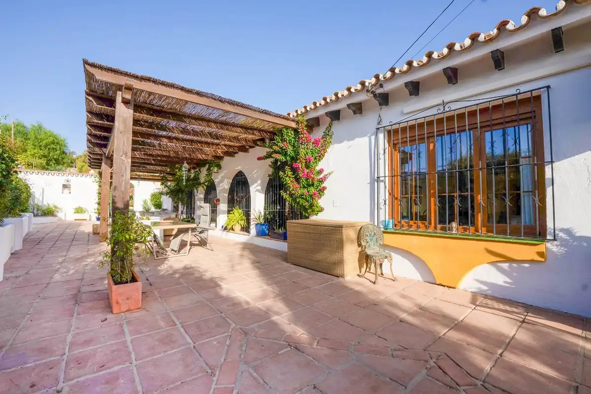 Detached house with pool for sale in Loma del Flamenco 7, imagen 3