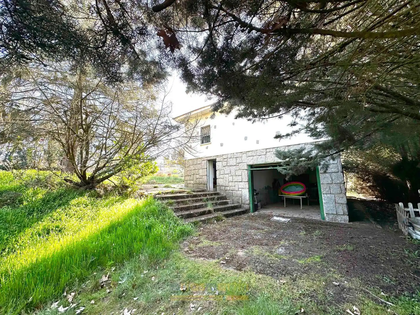 Jardí de Casa o xalet en venda en Santa Marta de Tormes amb Calefacció, Jardí privat i Terrassa