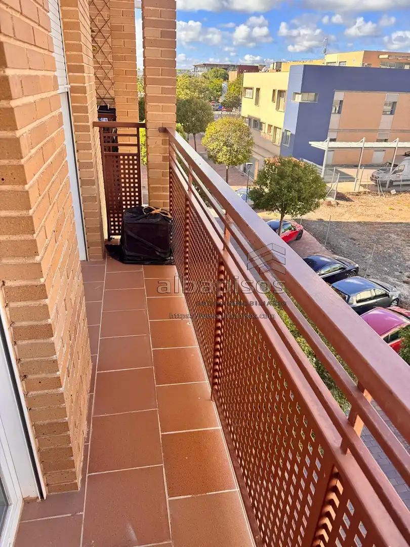 Terraza de Apartamento en venta en Albacete con Aire acondicionado, Calefacción y Amueblado