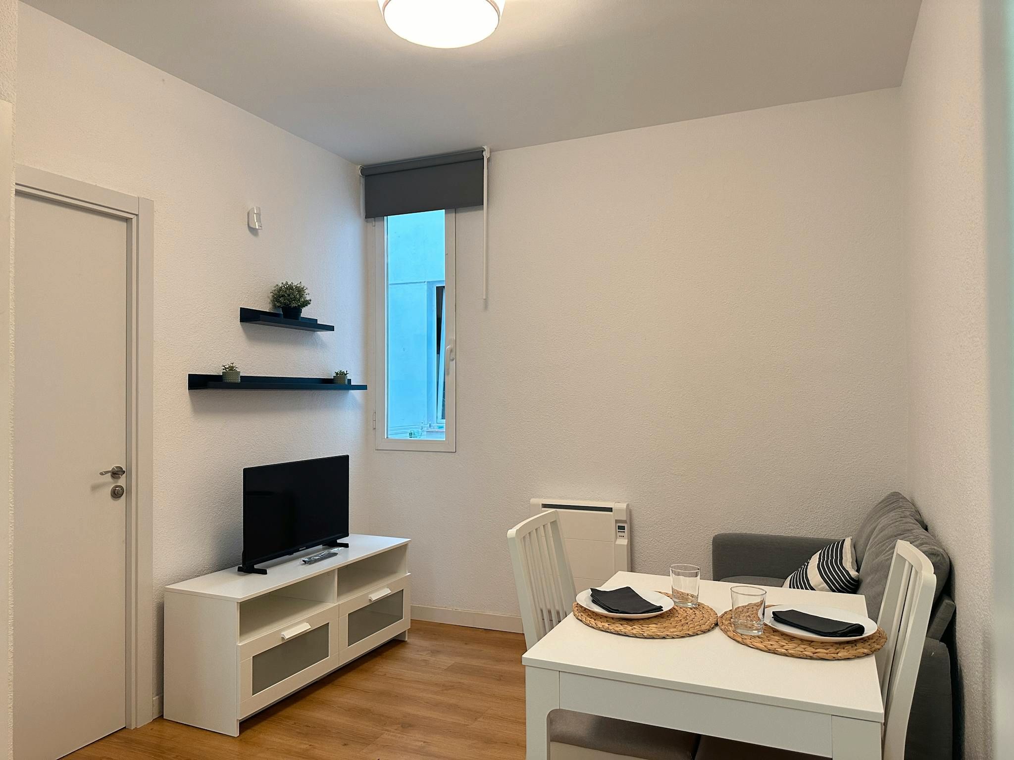 Living room of Flat to rent in  Madrid Capital  with Heating, Furnished and Washing machine