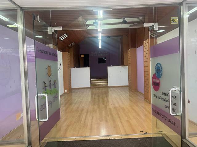 Local comercial en Alquiler en Avinguda de Jaume I, 141 en Col.legis Nous