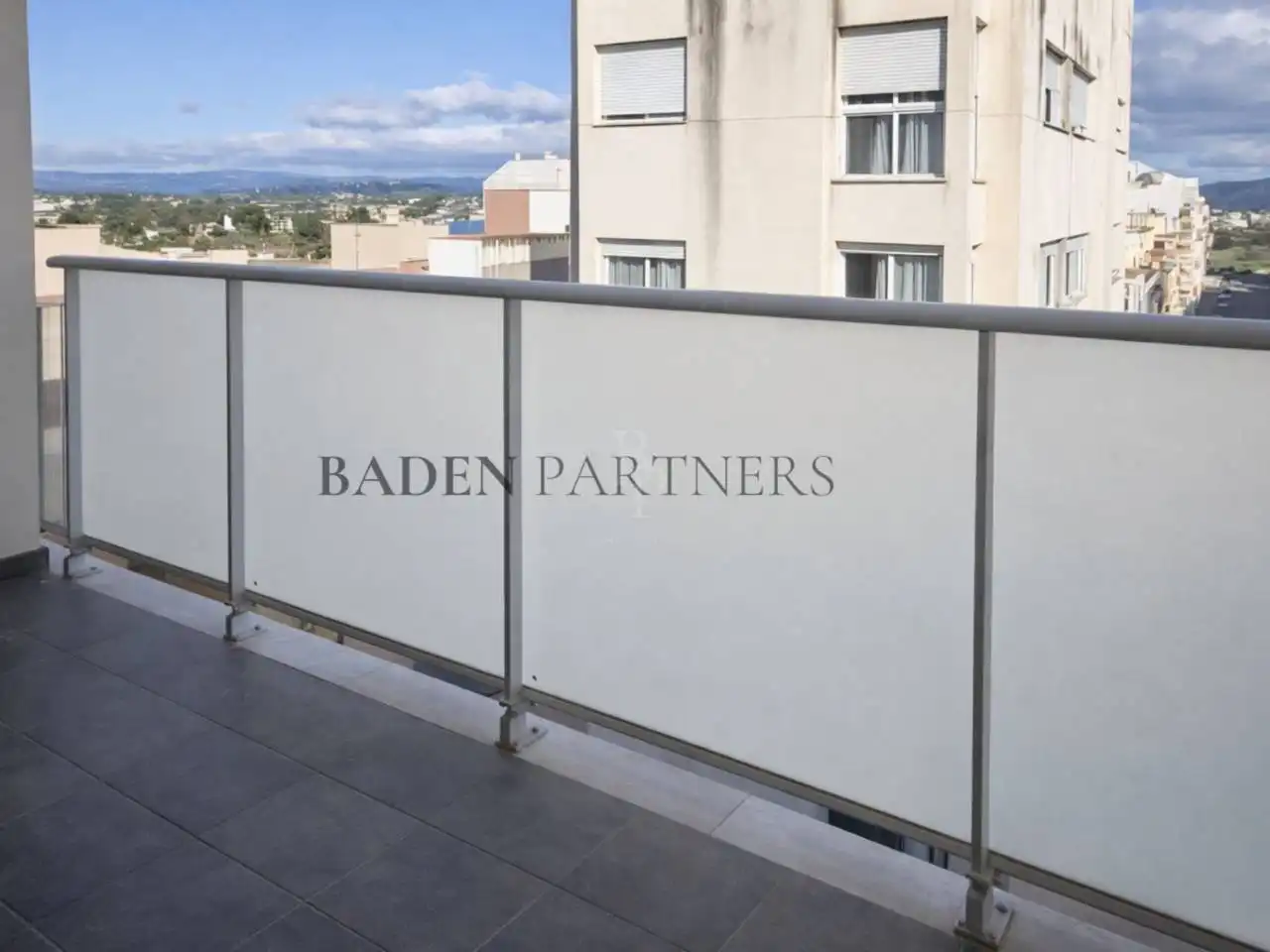 Vista exterior de Piso en venta en Vinaròs con Aire acondicionado, Terraza y Trastero
