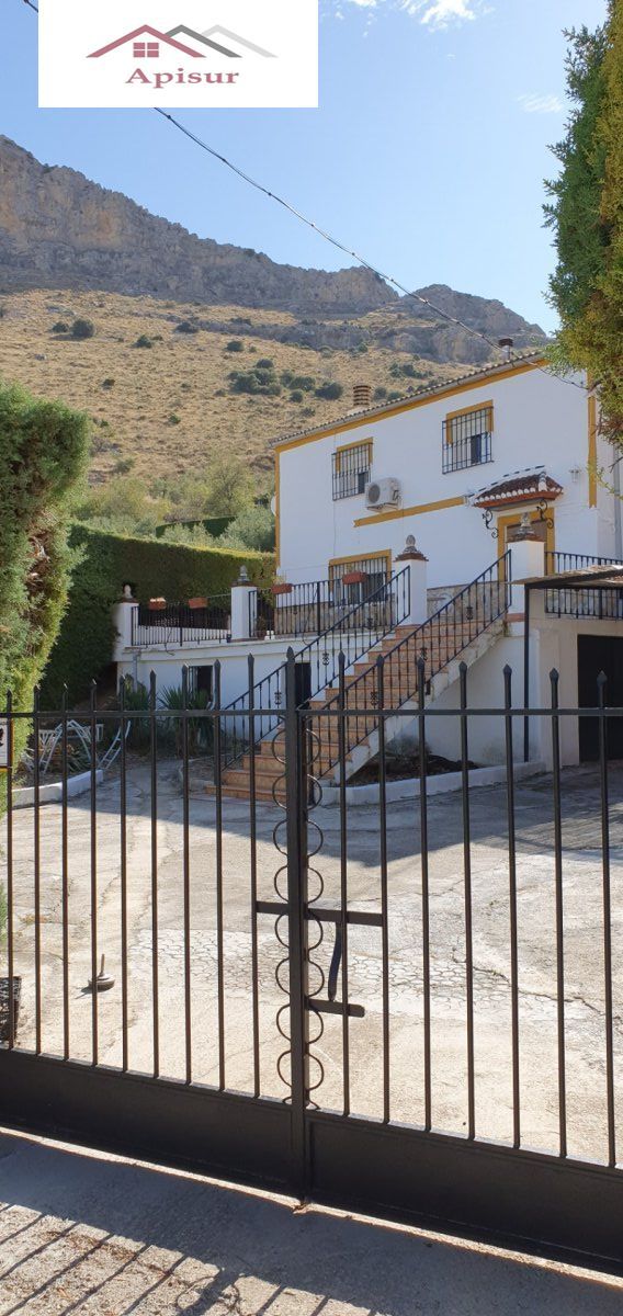 Exterior view of Country house for sale in  Jaén Capital  with Terrace and Swimming Pool