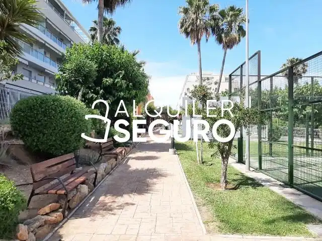 Vista exterior de Pis de lloguer en Dénia amb Aire condicionat, Terrassa i Traster