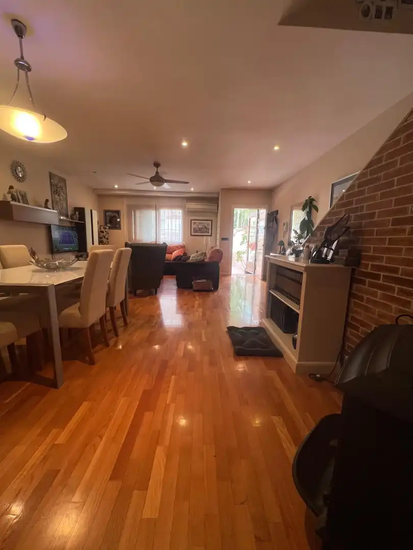 Casa adosada en venta en Pedanías Este