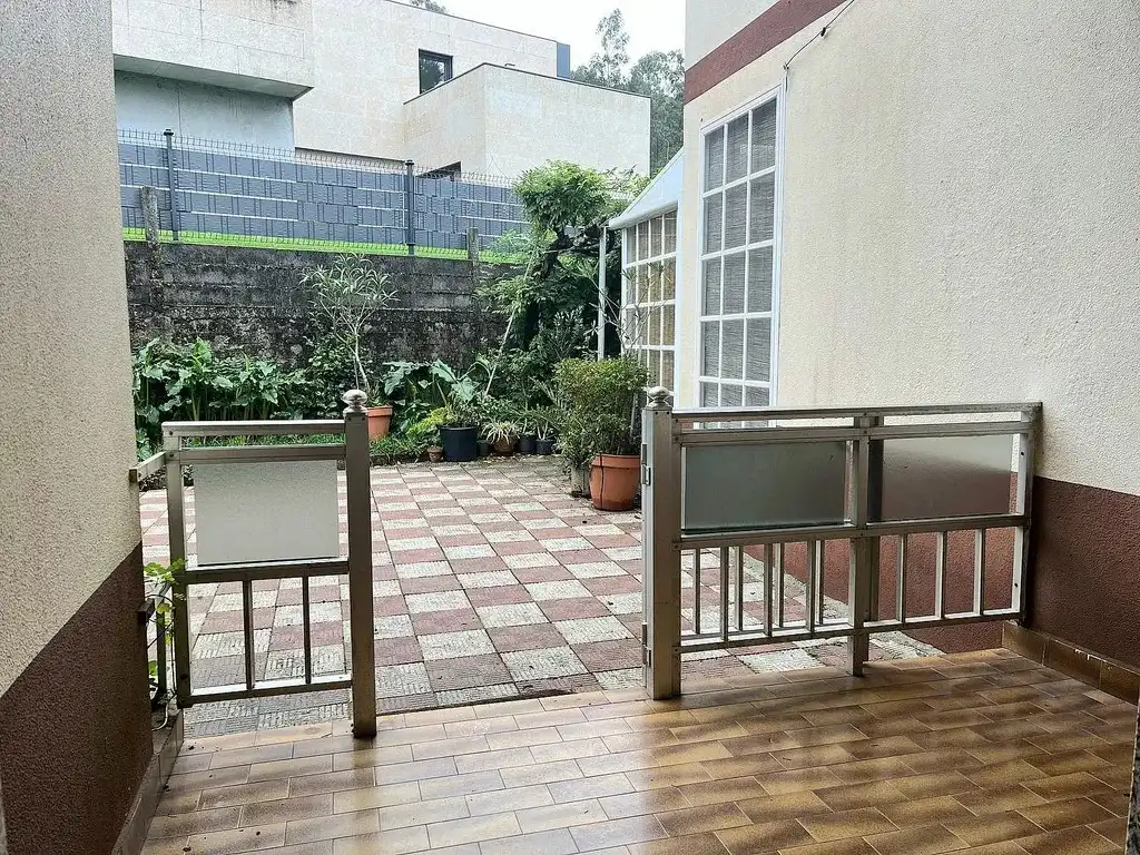 Terraza de Casa o chalet en venta en Vigo  con Jardín privado, Parquet y Terraza