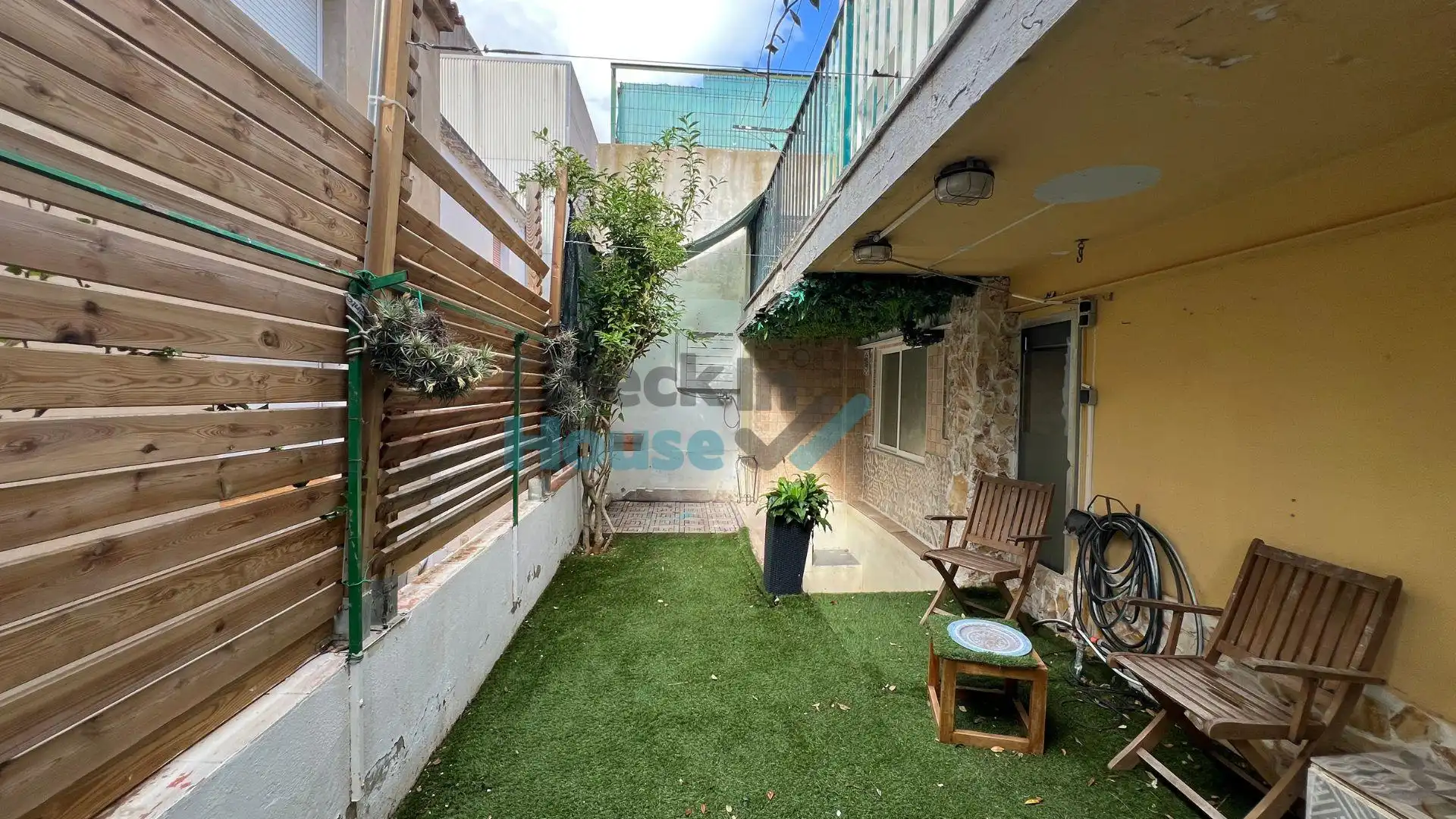 Detached homes for sale in Carrer d'Oviedo, Tueda