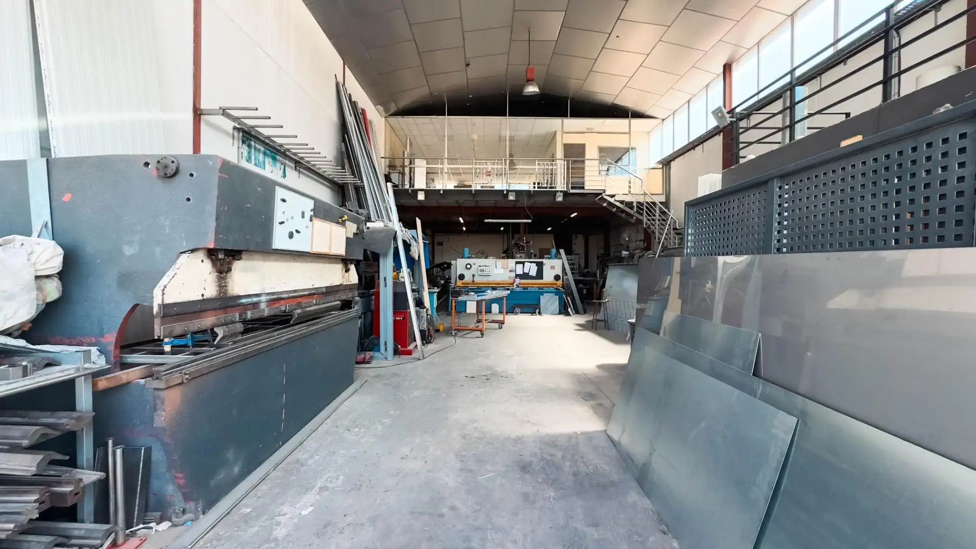 Nave industrial en venta en Finestrat