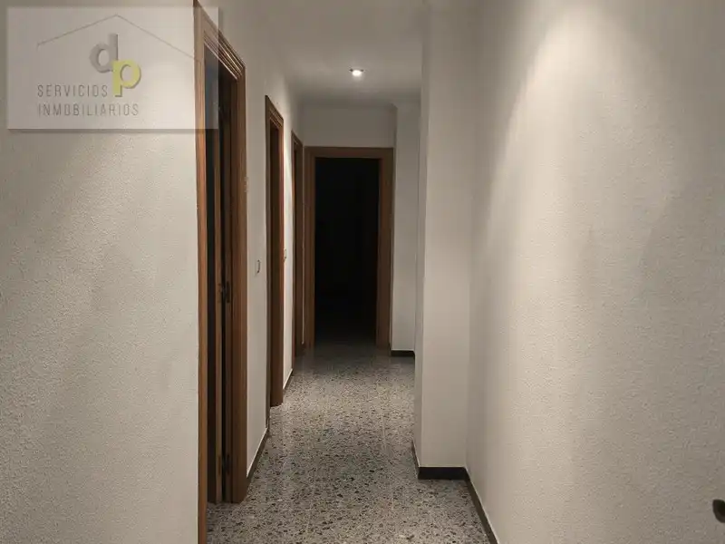 Wohnung zur Miete in Elche / Elx mit Ofen, Waschmaschine und Balkon