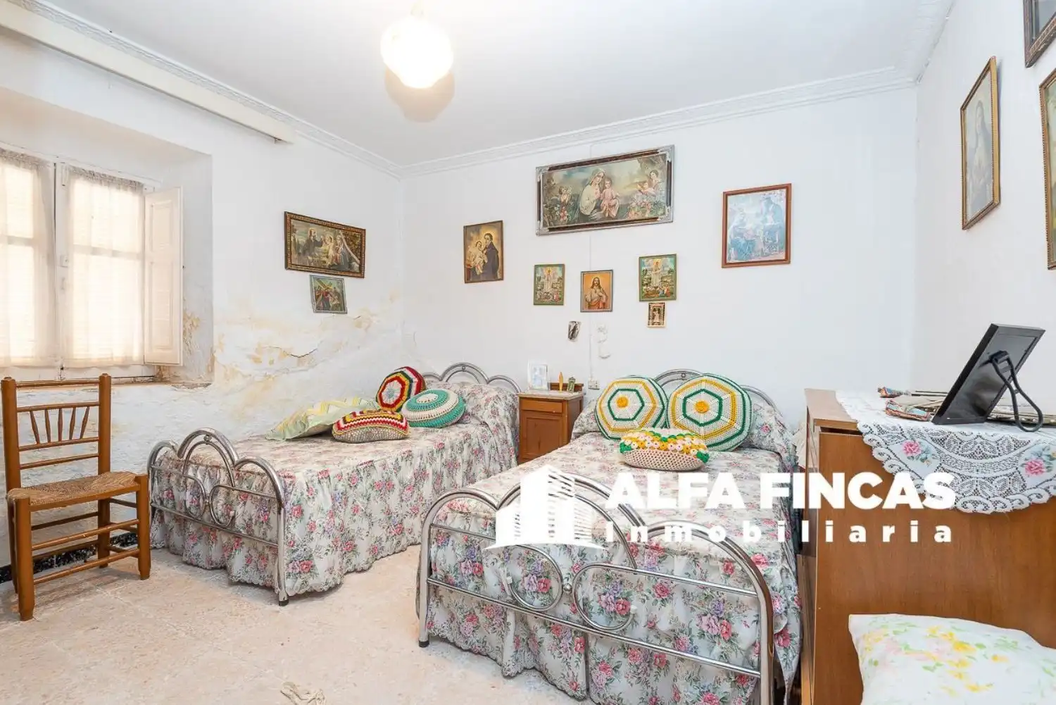 Habitación de Casa o chalet en venta en Las Mesas   con Jardín privado