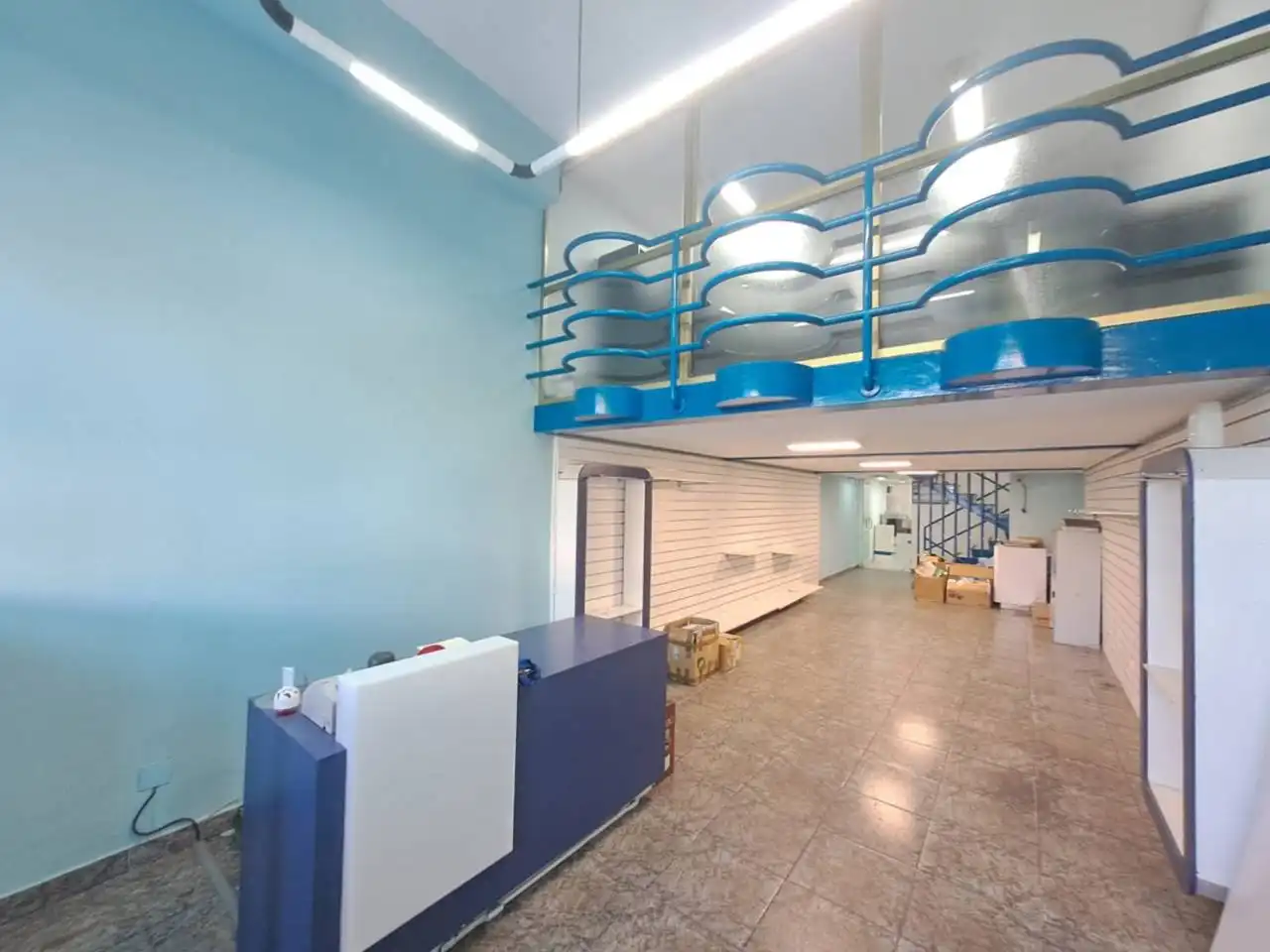Local comercial en venta en Avenida CANTABRIA, imagen 9