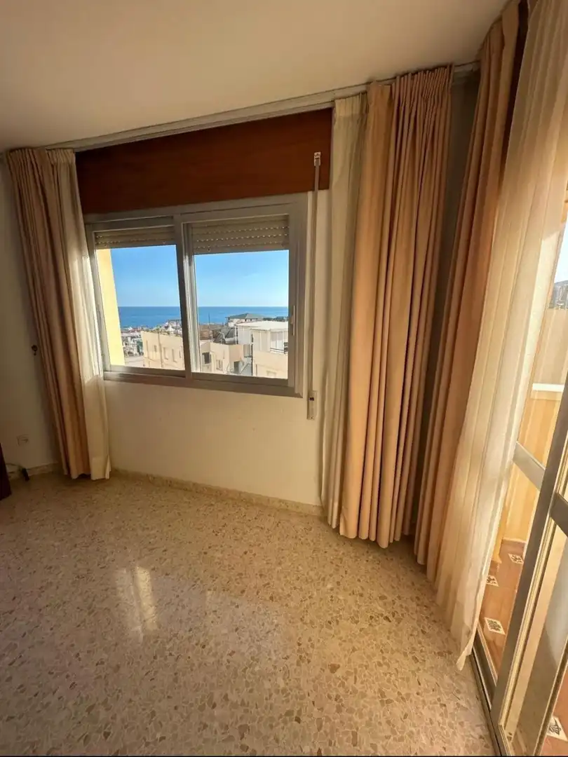 Habitación de Piso en venta en Rincón de la Victoria con Aire acondicionado, Terraza y Piscina comunitaria