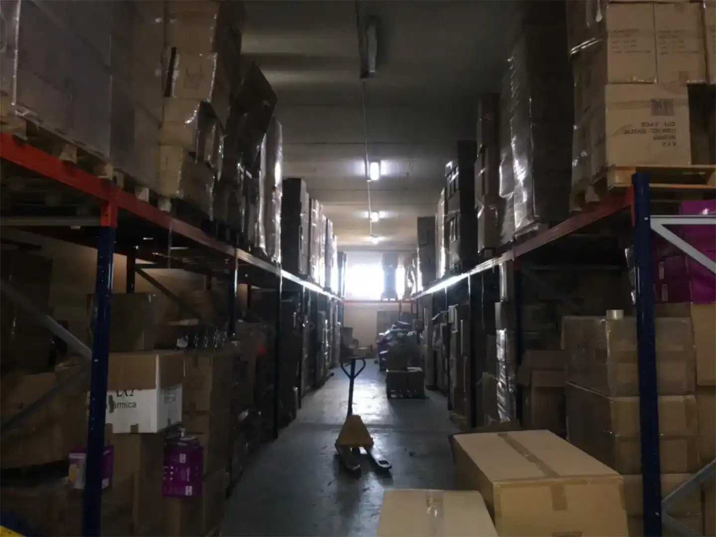 Nave industrial en venta en Fuenlabrada