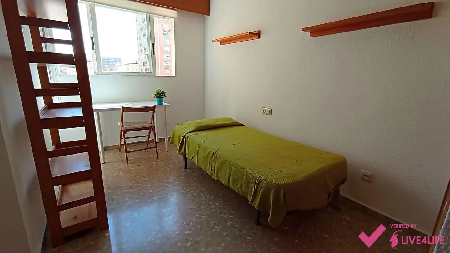 Piso de alquiler en Plaça de José María Orense, La Carrasca