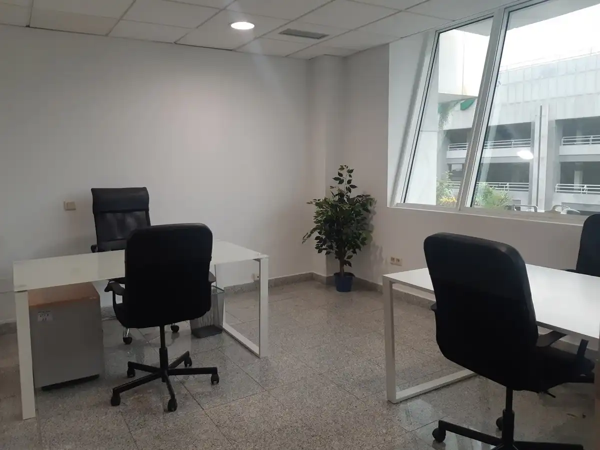 Büro zum Verkauf in Marbella mit Klimaanlage