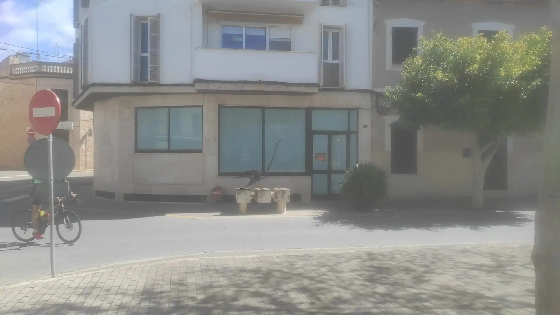 Vista exterior de Local de alquiler en Maria de la Salut