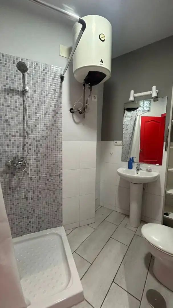 Badezimmer von Wohnung zur Miete in Málaga mit Klimaanlage und Möbliert