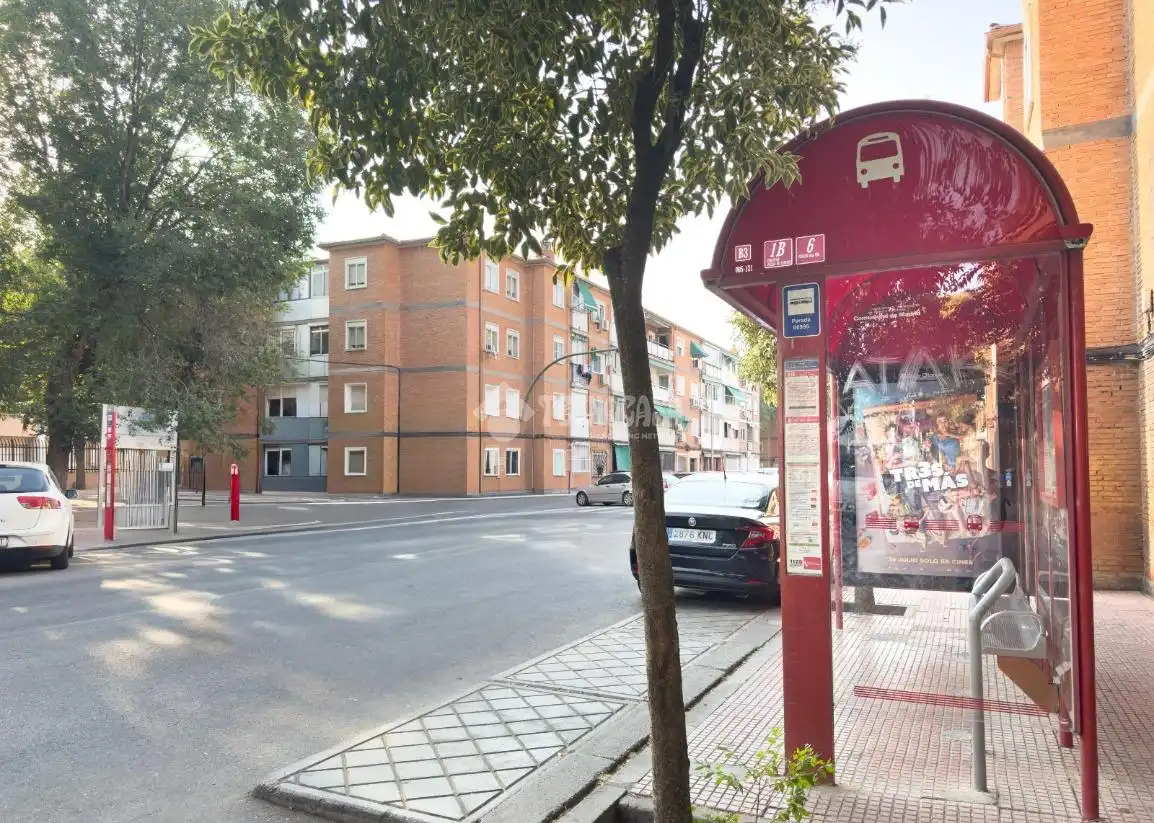 Vista exterior de Piso en venta en Alcalá de Henares