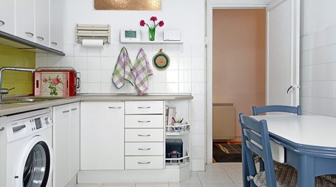 Foto 4 de Piso en venta en Calle Julián Gayarre Kalea, Txabarri - La Unión - Vista Alegre, Sestao