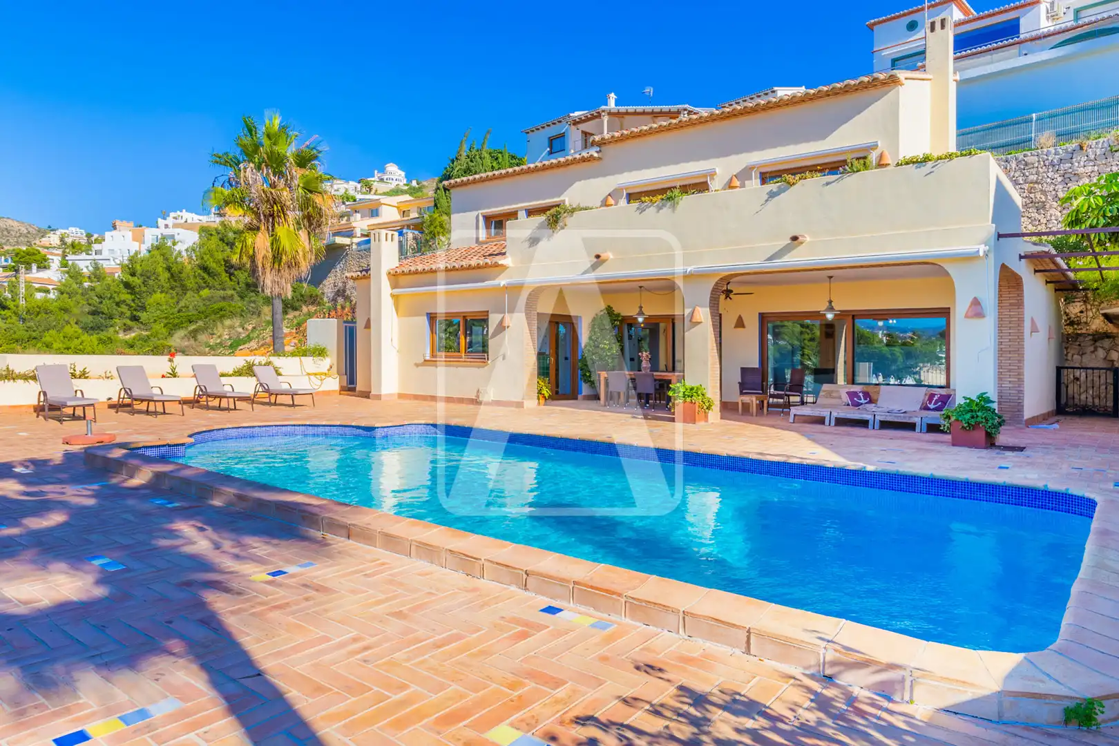 Detached house with pool for sale in El Portet - Pla de Mar