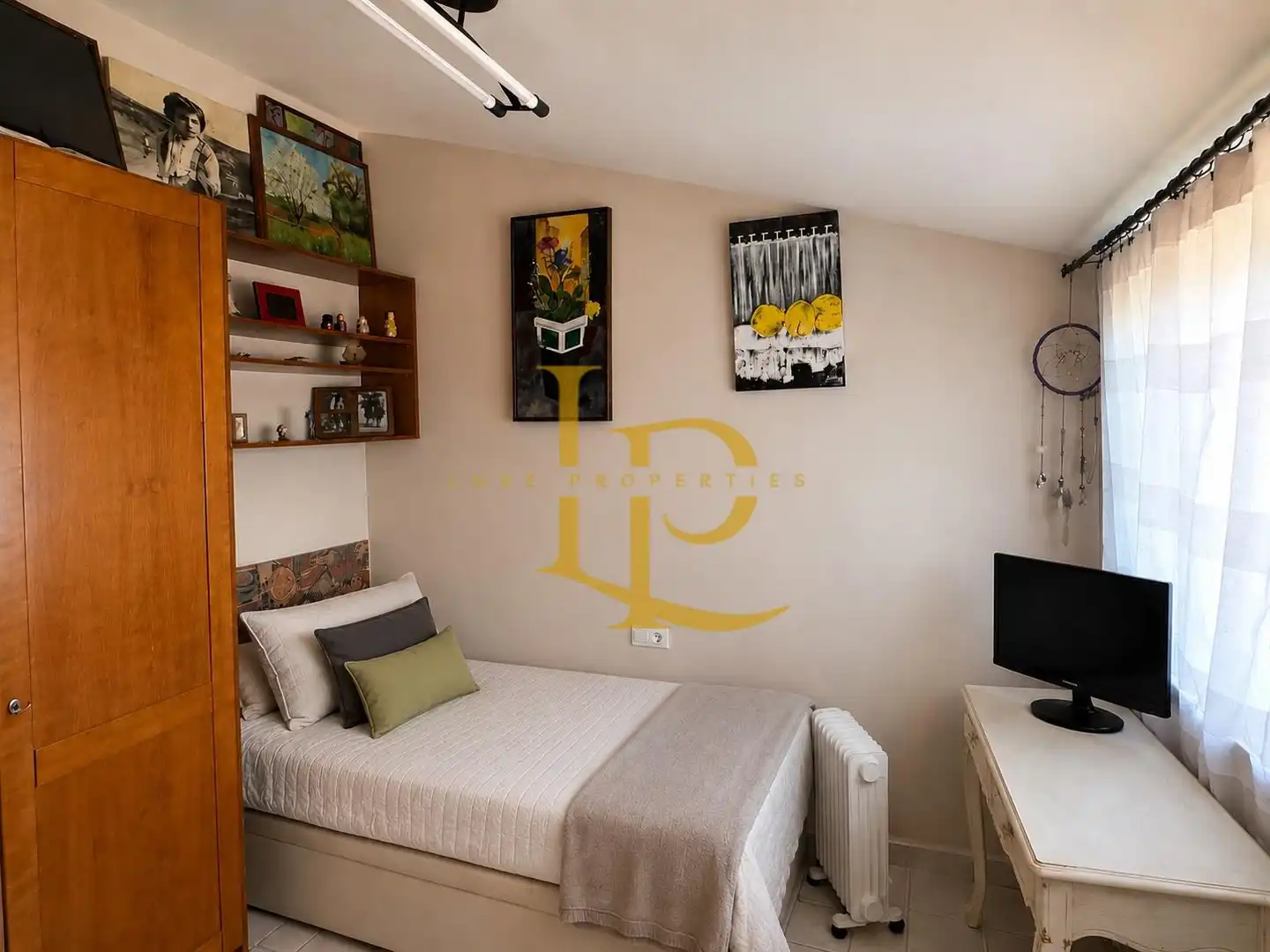 Bedroom of Attic for sale in Rubí  with Air Conditioner, Heating and Terrace