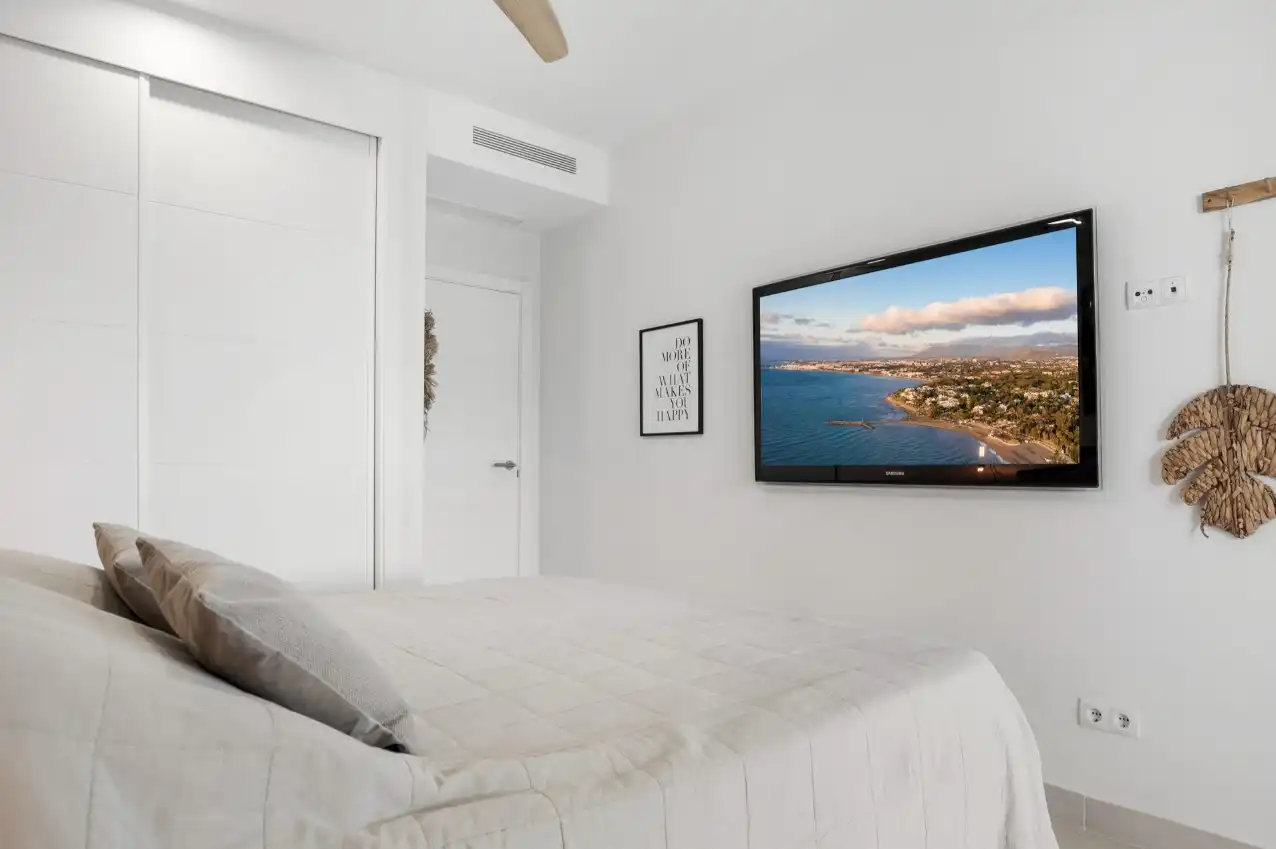 Bedroom of Ground floor for sale in Estepona  with Air Conditioner, Heating and Private garden