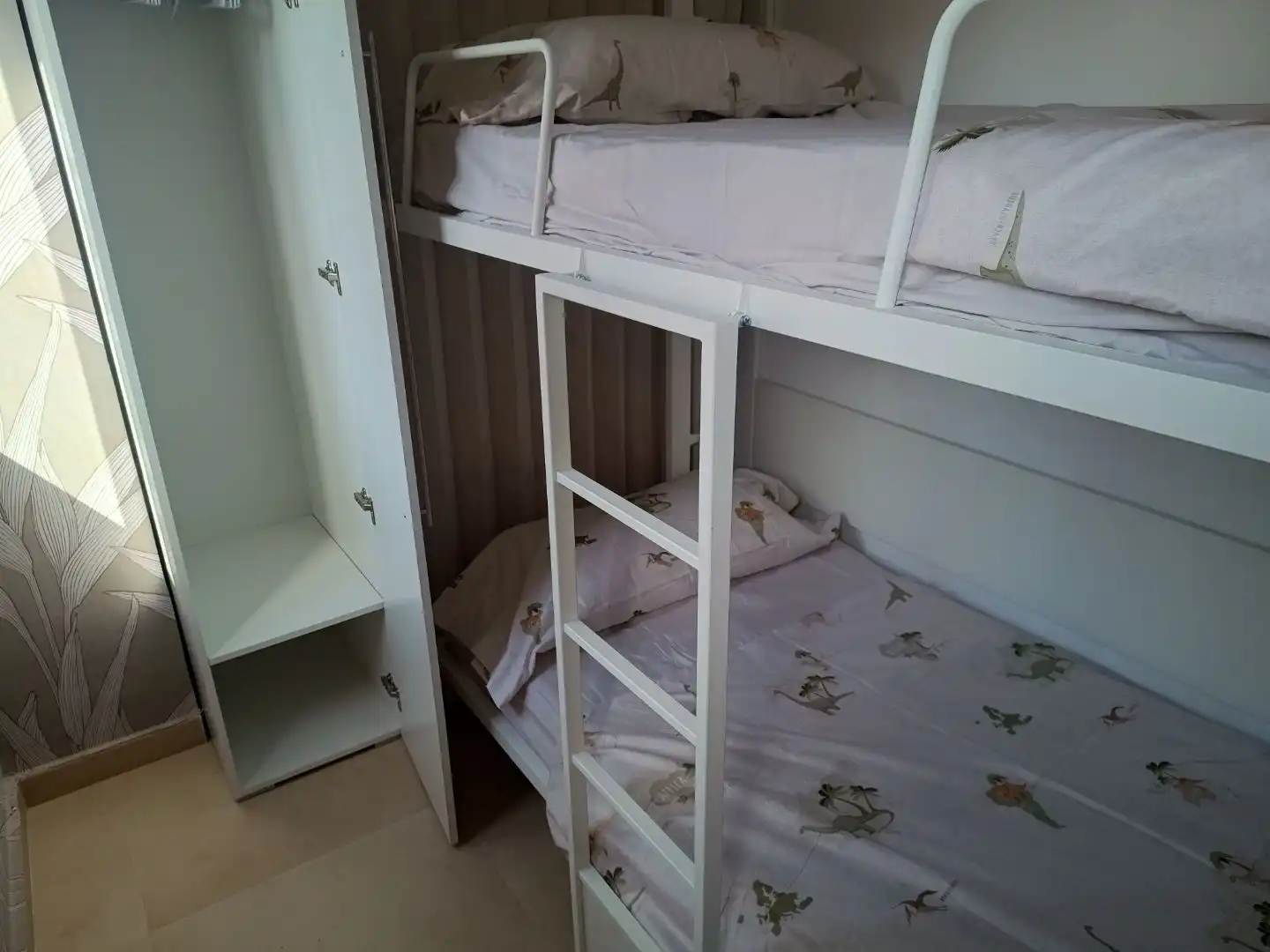 Bedroom of Flat for rent in Juzgados - Plaza de Toros