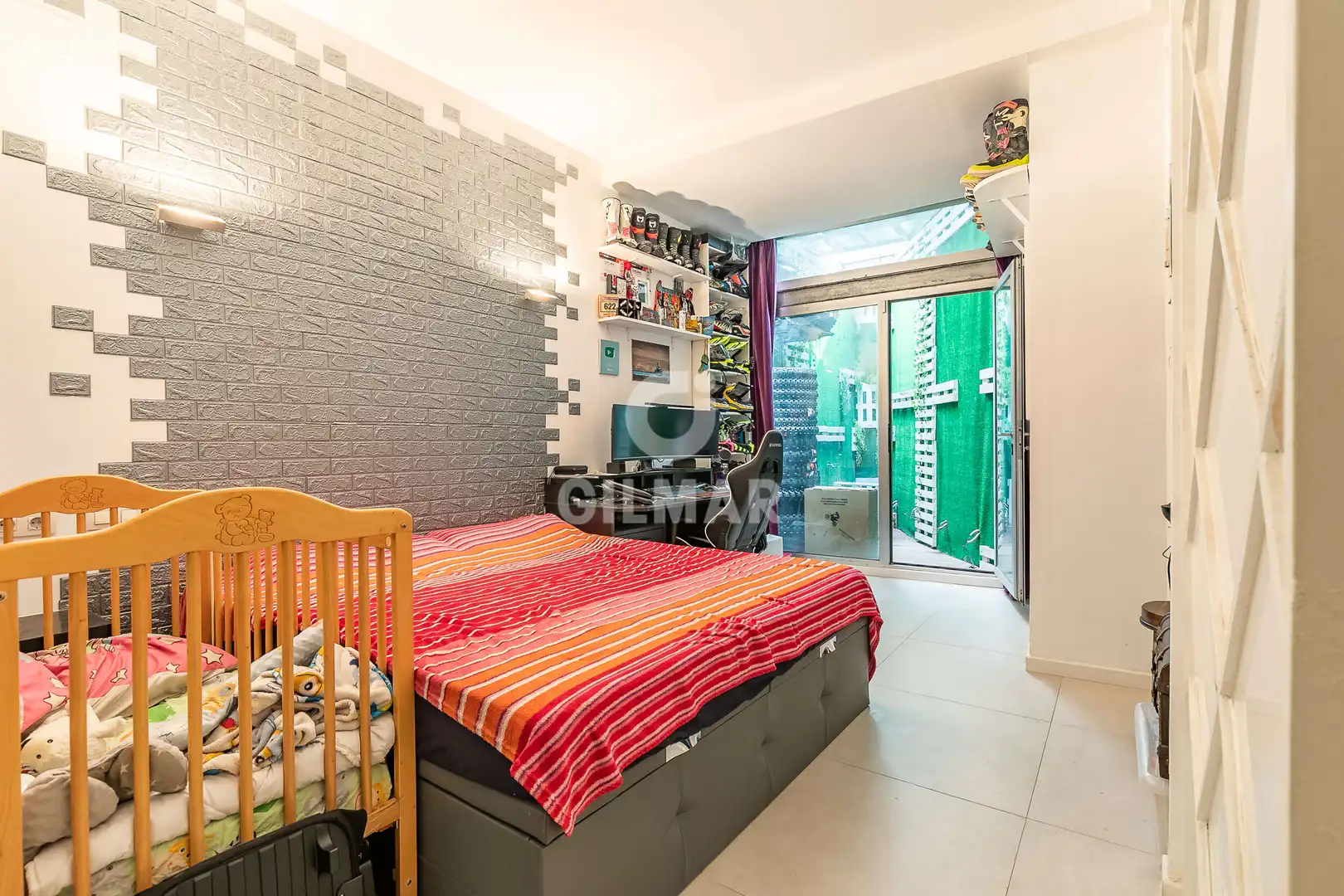 Habitación de Piso en venta en Madrid con Calefacción y Balcón