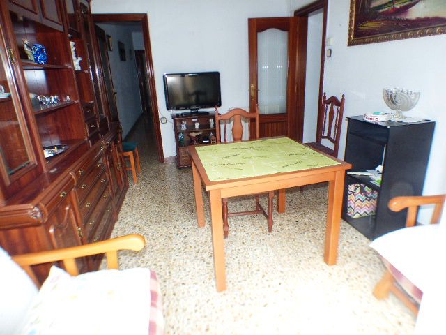 Dining room of Flat for sale in L'Hospitalet de Llobregat  with Air Conditioner, Heating and Balcony
