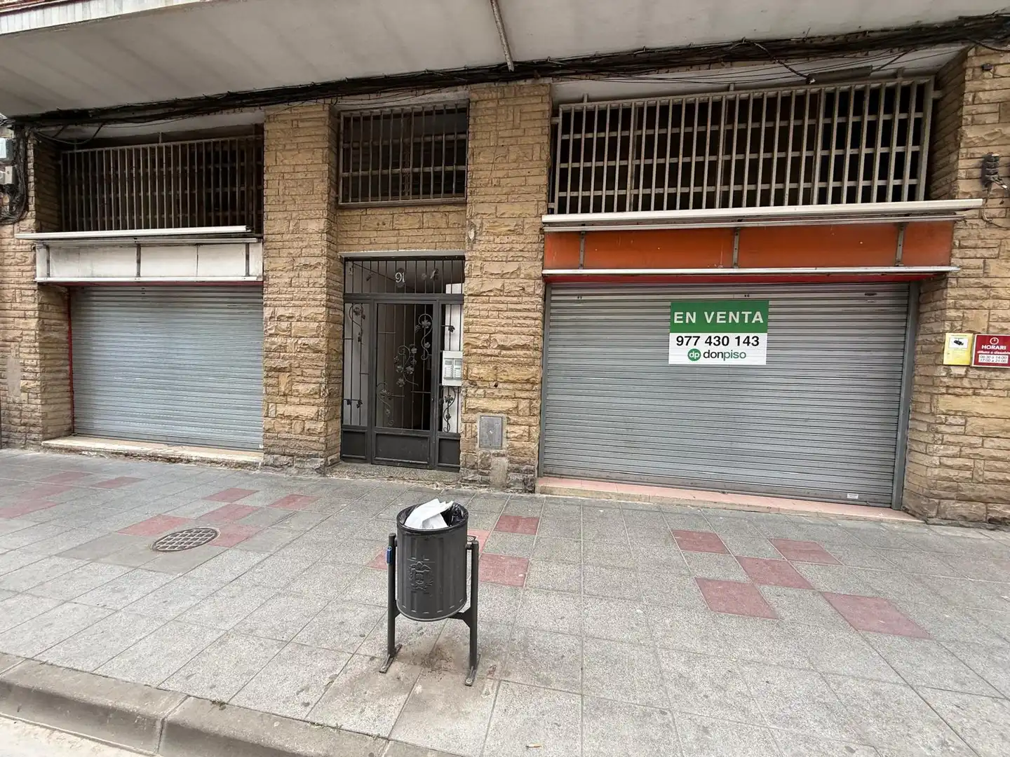Business premises to rent in Centre