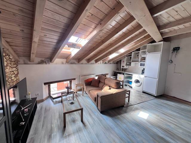 Ático en Venta en Calle Matias Barrio y Mier, 33 en Aguilar de Campoo