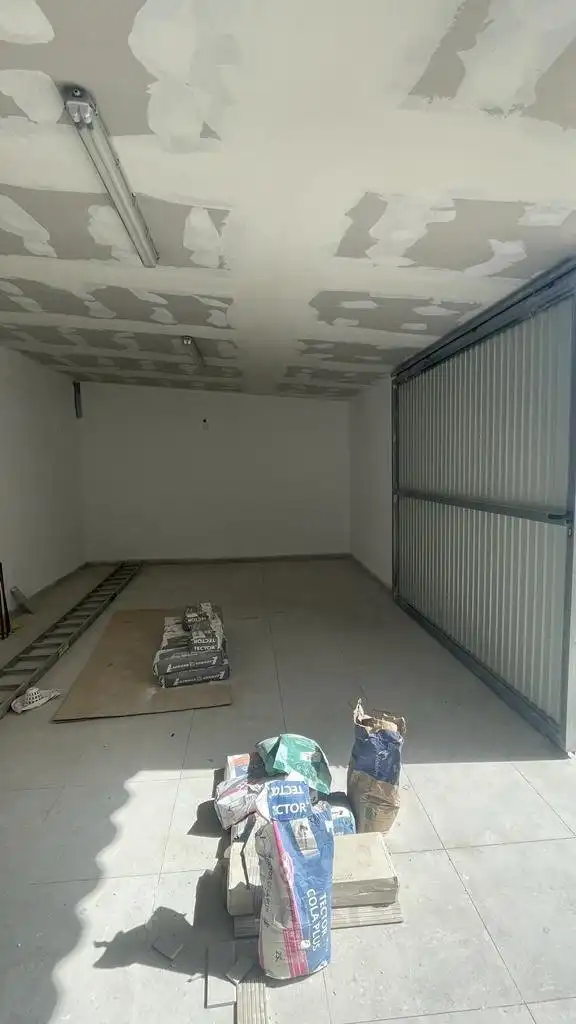 Local comercial de lloguer a Pelagatos - Pago del Humo, imagen 4