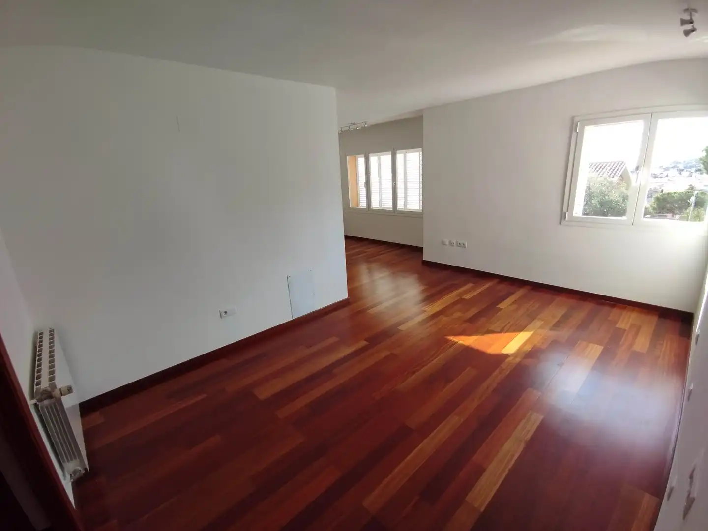 Sala d'estar de Casa o xalet en venda en Vilassar de Dalt amb Aire condicionat, Calefacció i Jardí privat